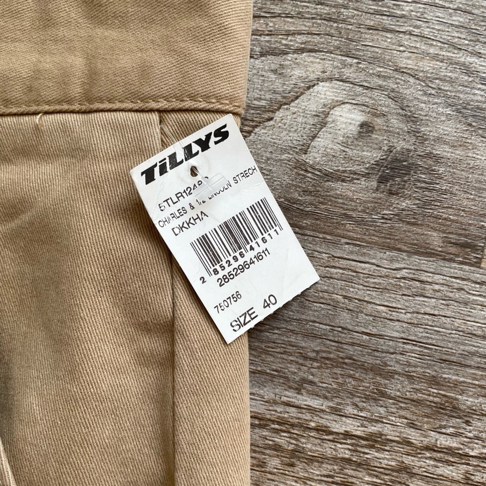 Men’s Shorts - Picture 4 of 4